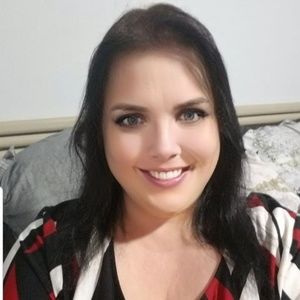 Meet your Posher, Cynthia